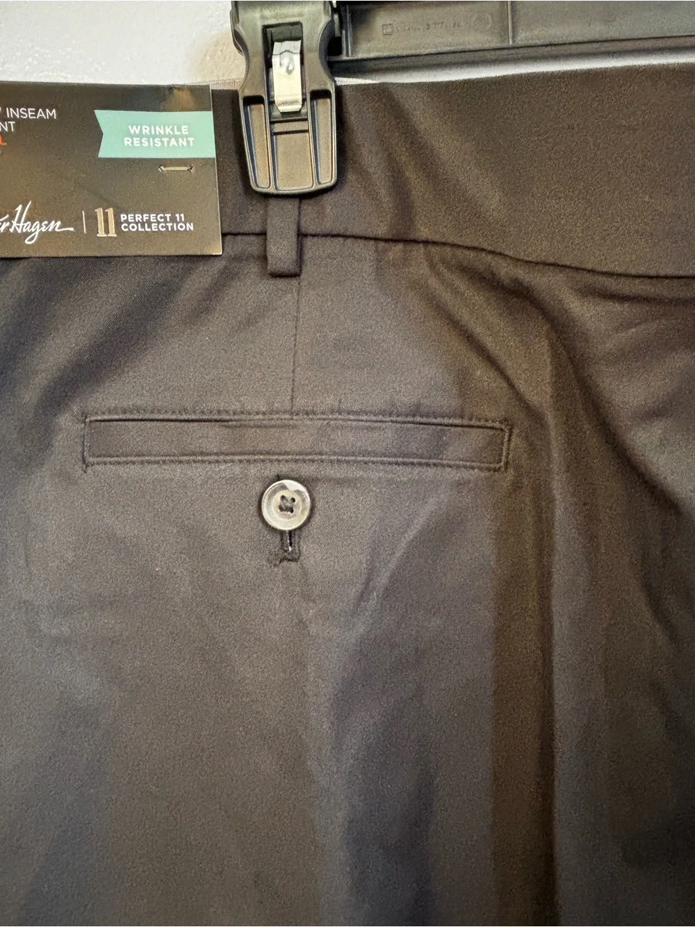 Walter Hagen Black Flat-Front Golf Shorts Sz 50. NWT